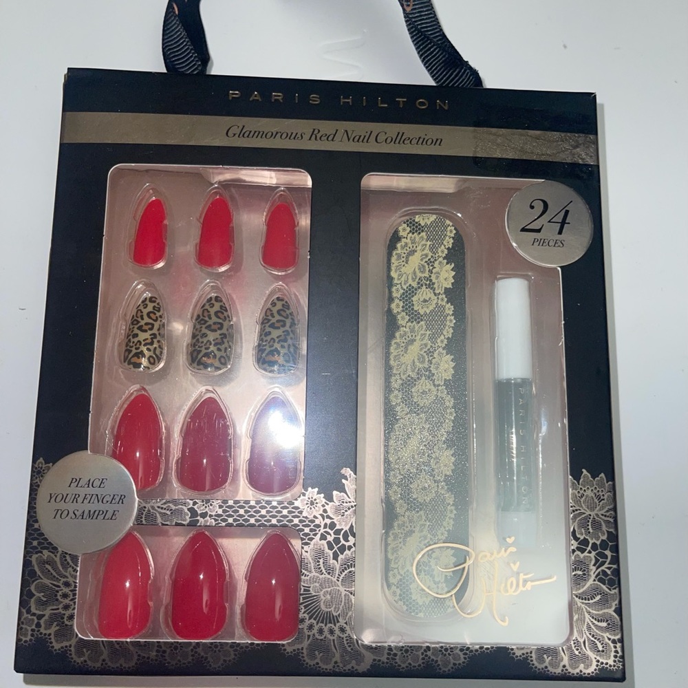 2/16 Pairs Hilton Red Nail Set